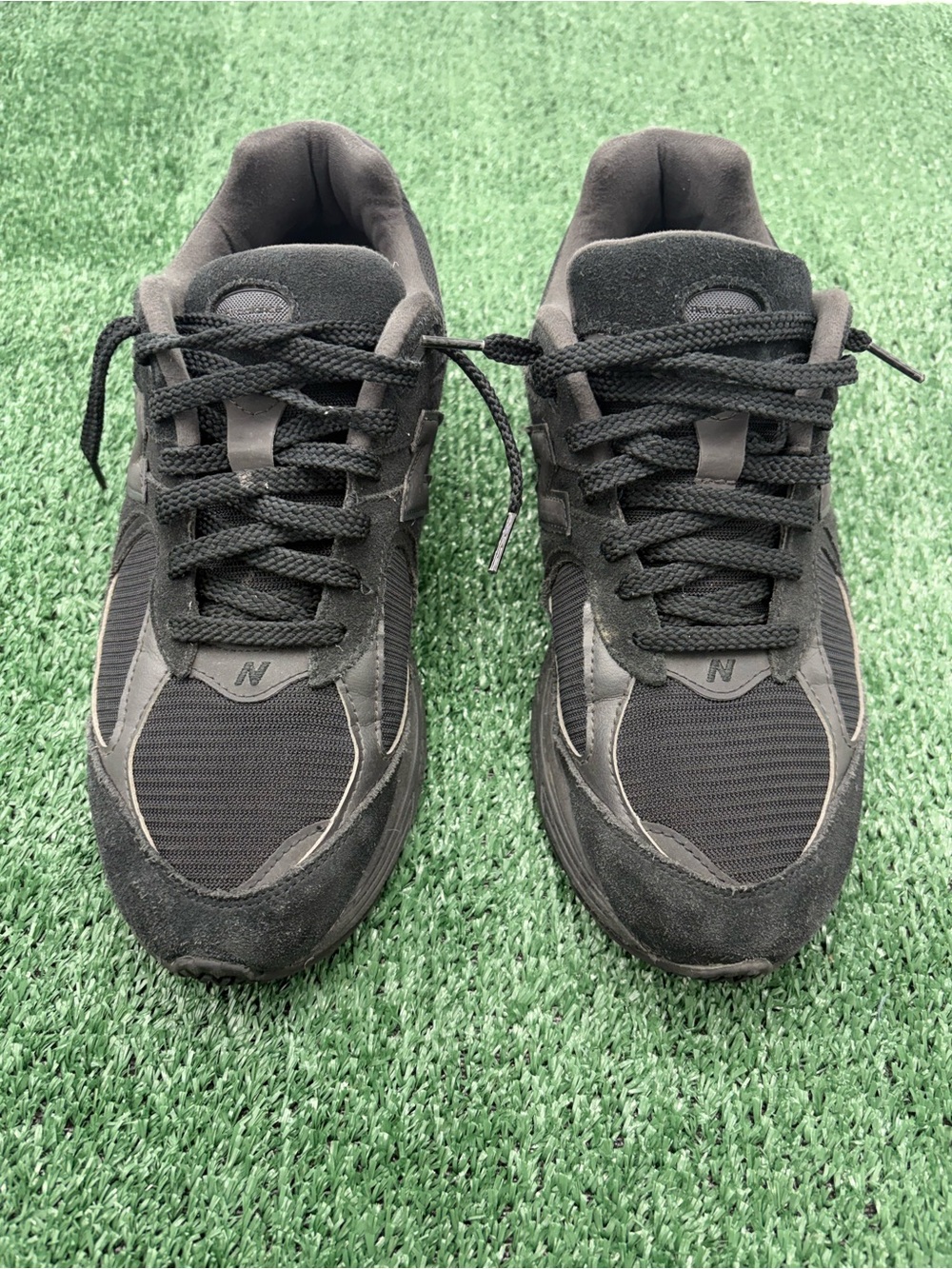 New Balance Men’s Black and Gray Casual Sneakers